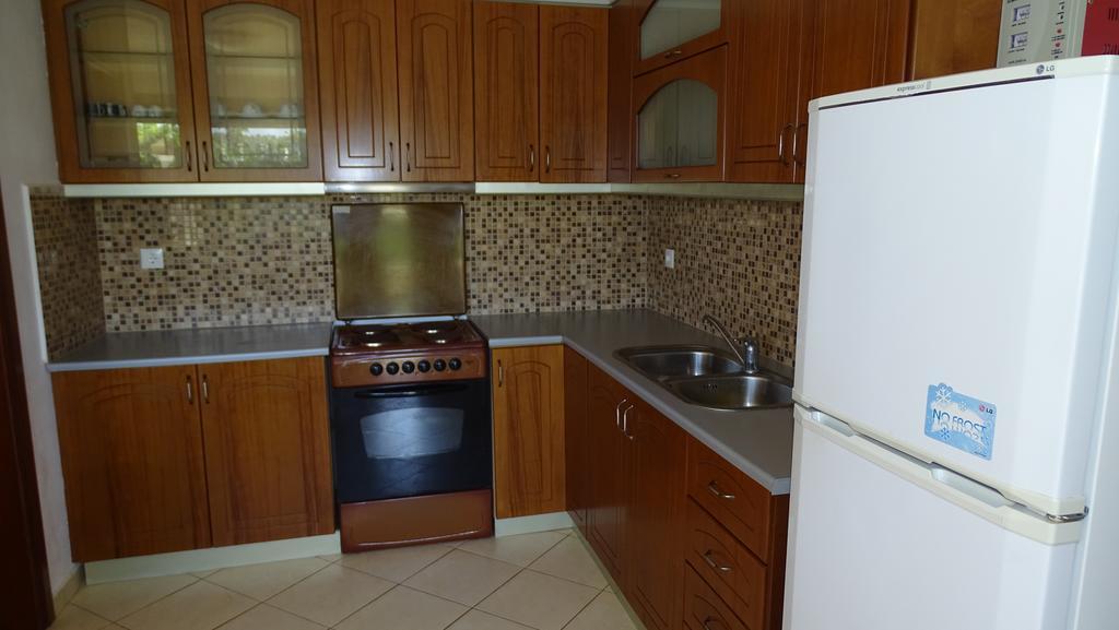 Petro'S Apartments คซามิล ภายนอก รูปภาพ