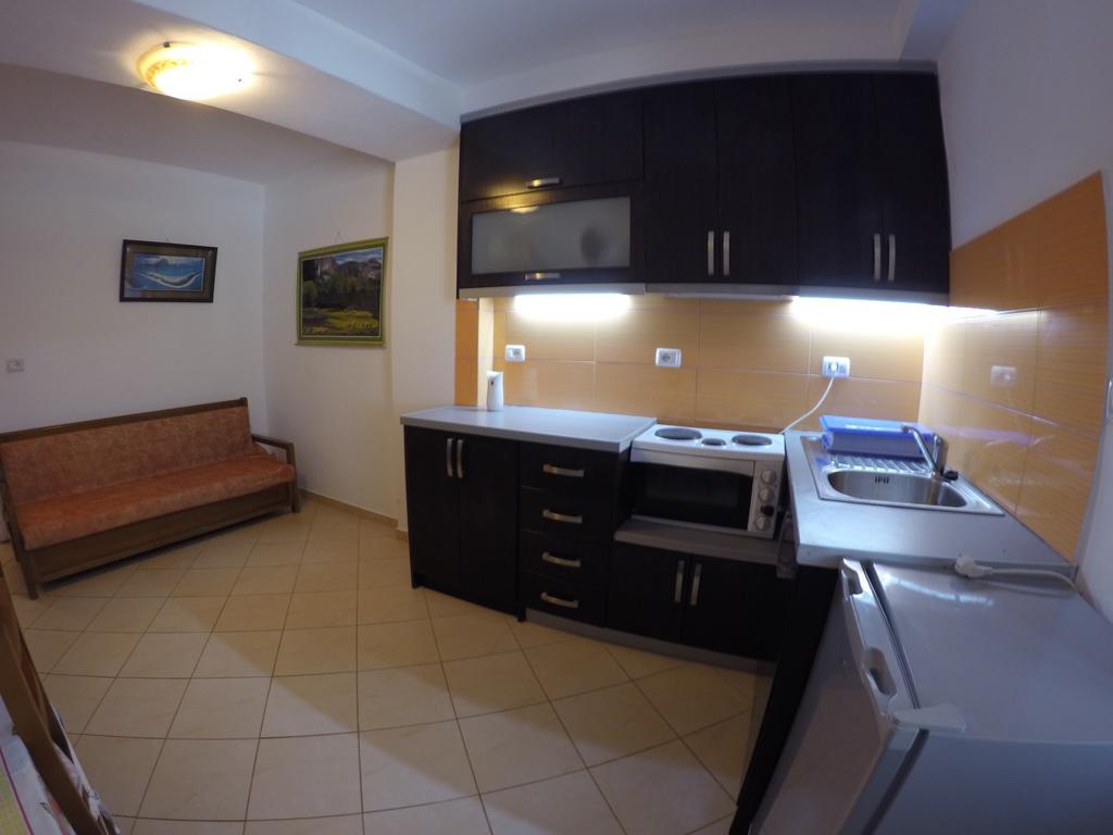 Petro'S Apartments คซามิล ภายนอก รูปภาพ