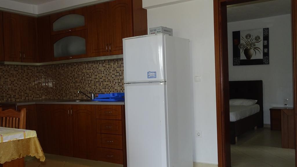 Petro'S Apartments คซามิล ภายนอก รูปภาพ