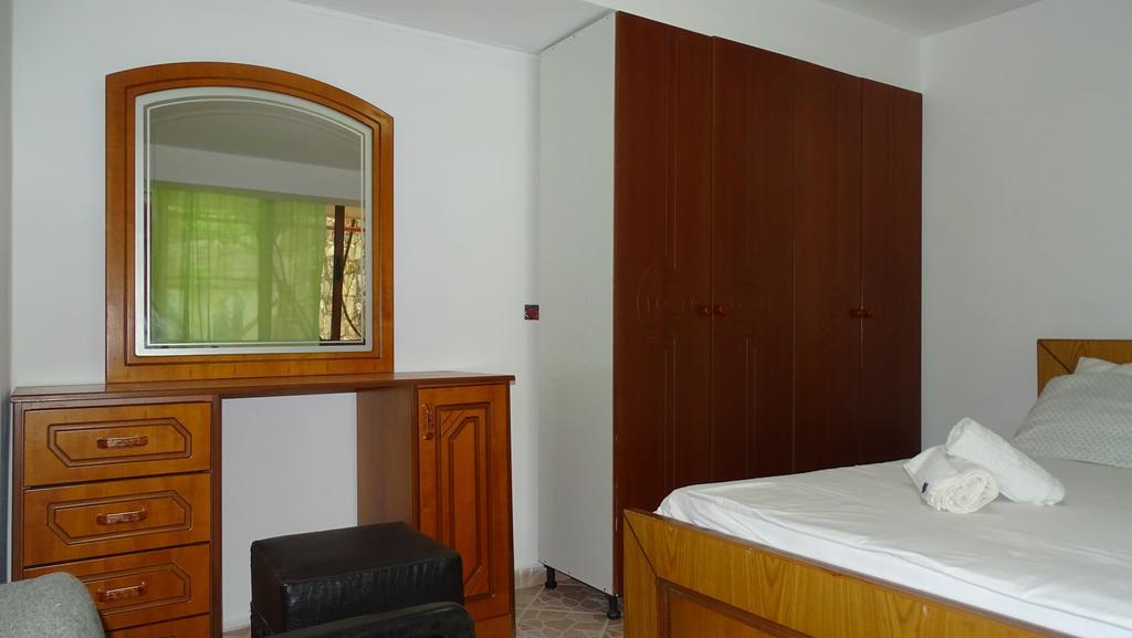 Petro'S Apartments คซามิล ภายนอก รูปภาพ